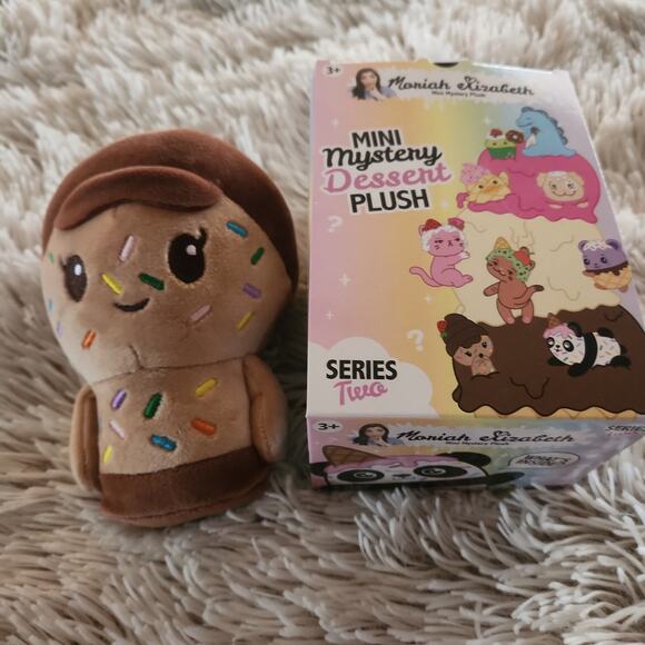 Moriah Elizabeth Series 2 Cupie dessert mini mystery plush. - Picture 1 of 3